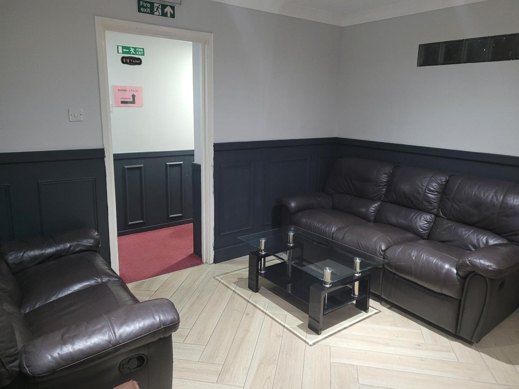 The Gatwick White House Hotel Horley Ngoại thất bức ảnh