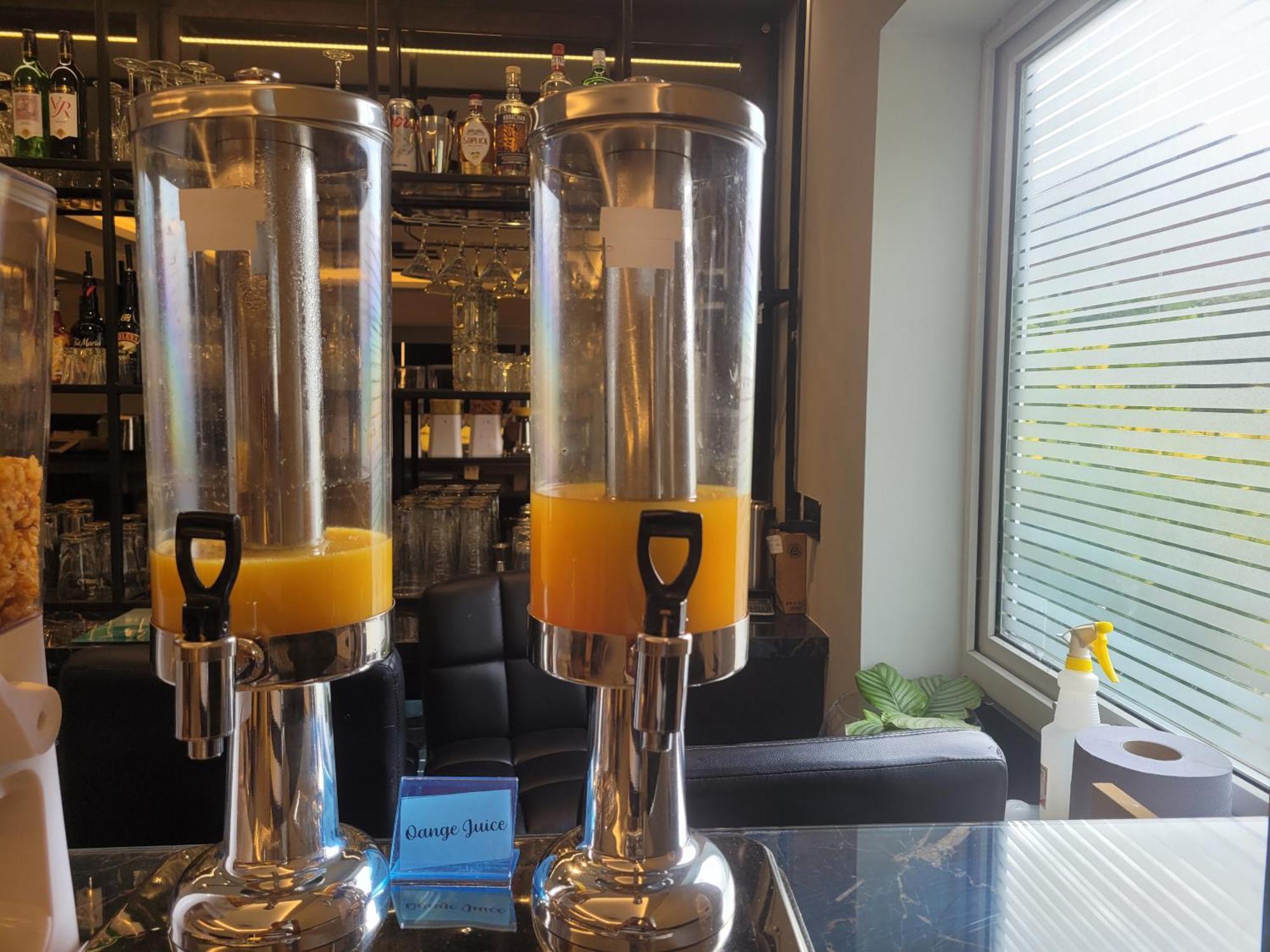 The Gatwick White House Hotel Horley Ngoại thất bức ảnh