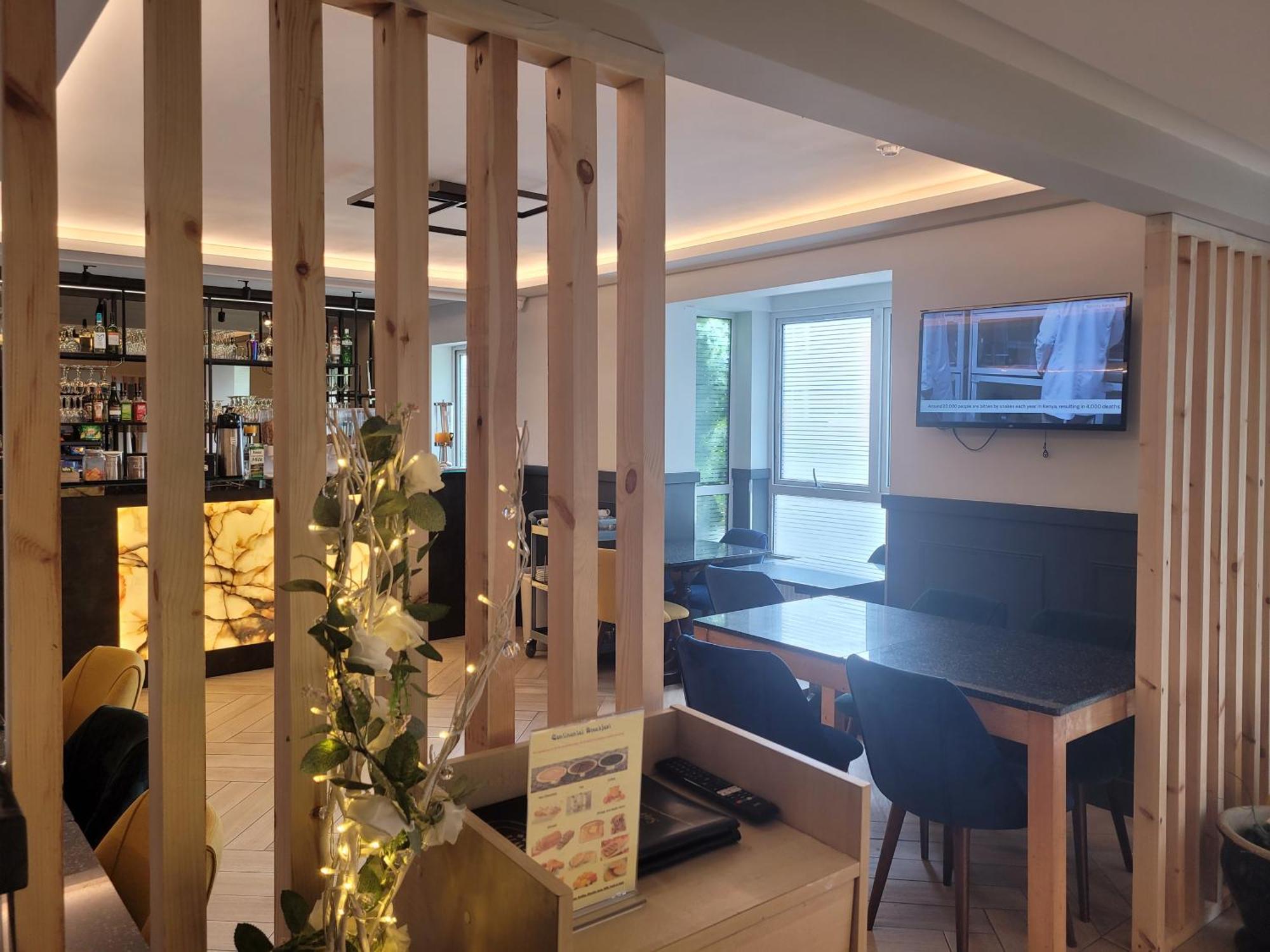 The Gatwick White House Hotel Horley Ngoại thất bức ảnh