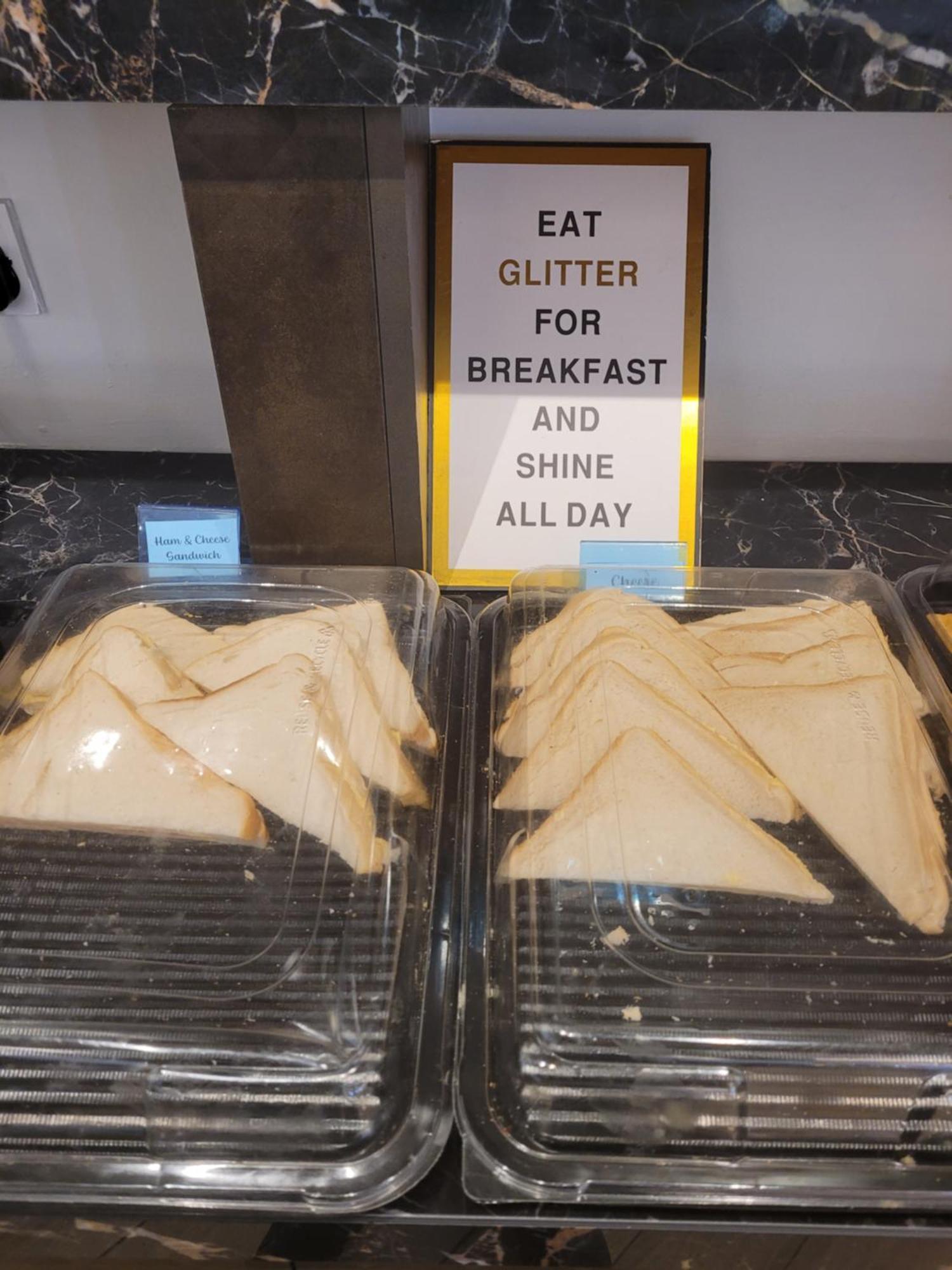 The Gatwick White House Hotel Horley Ngoại thất bức ảnh