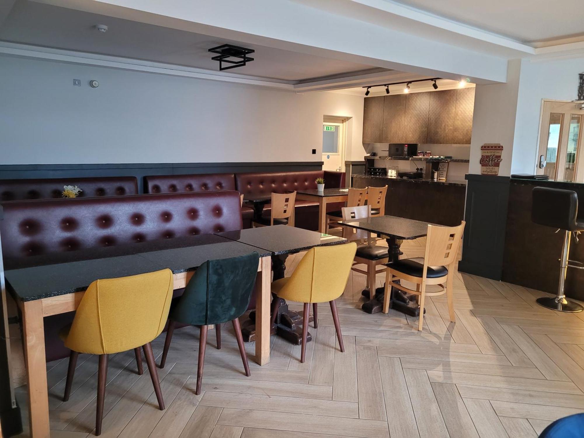 The Gatwick White House Hotel Horley Ngoại thất bức ảnh