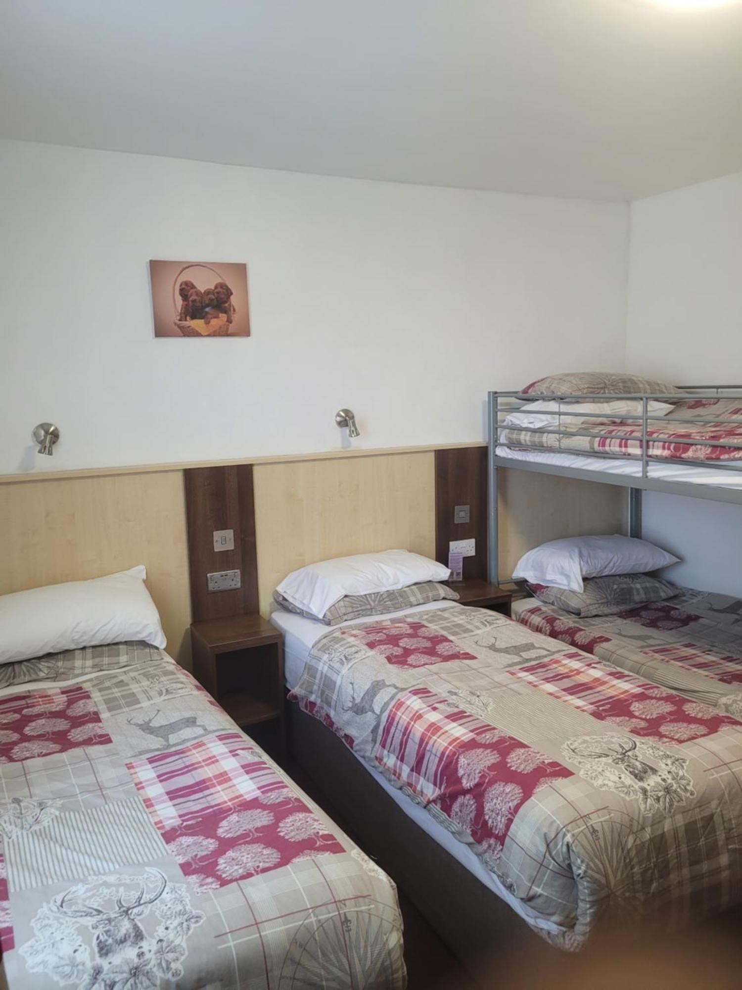 The Gatwick White House Hotel Horley Ngoại thất bức ảnh