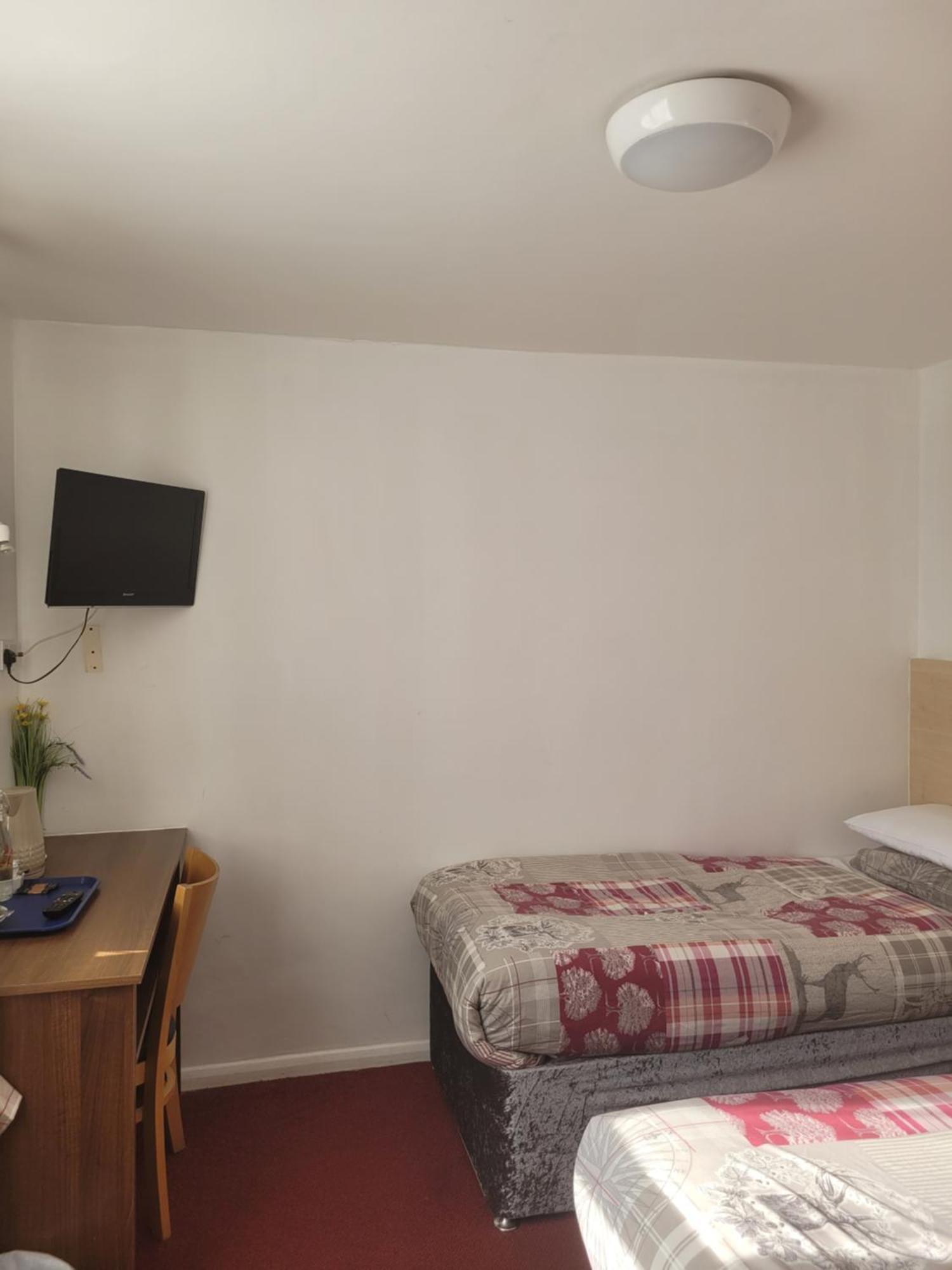 The Gatwick White House Hotel Horley Ngoại thất bức ảnh